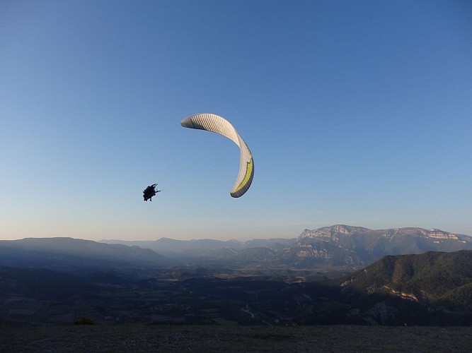 Paragliding with Air Element