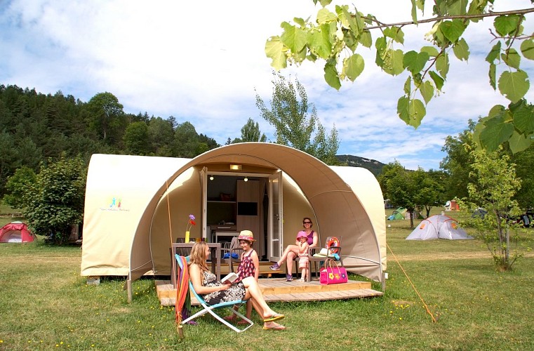 Coco-sweet et tentes lodges au camping Champ la Chèvre