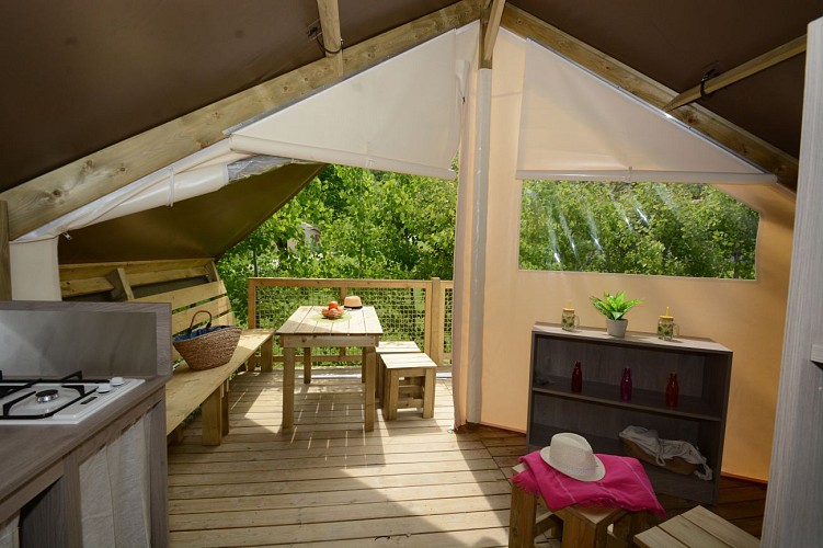 Coco Sweets and Safari Tents at Champ la Chèvre Campsite