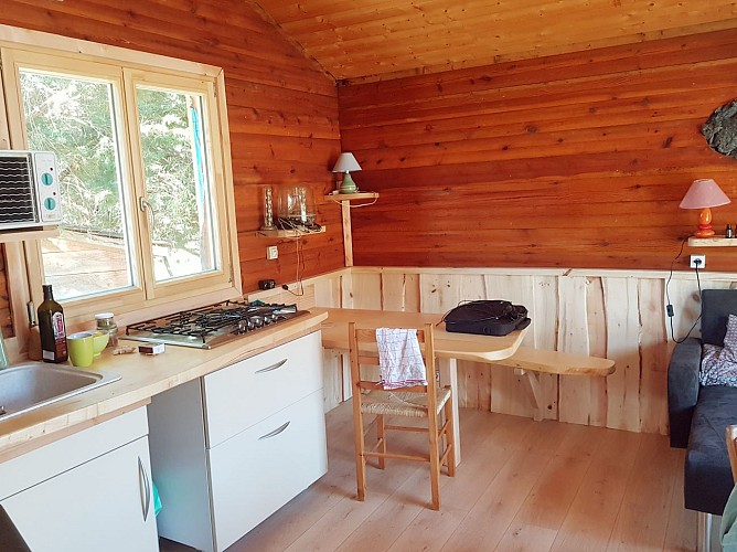 Holiday Cottage 'La Cabane au bord de l'eau'