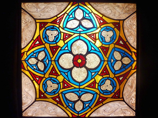 Terres en lumière - ceramics and stained glass