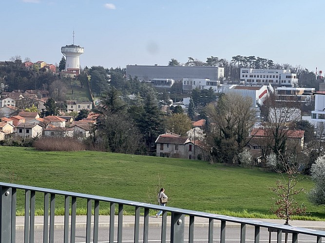 Vue sur un m^le granitiquô