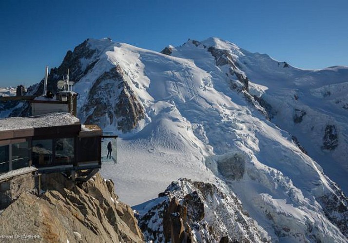 Trip to Chamonix Mont Blanc: Aiguille du Midi and Mer de Glace Tickets Included – Departing from Geneva