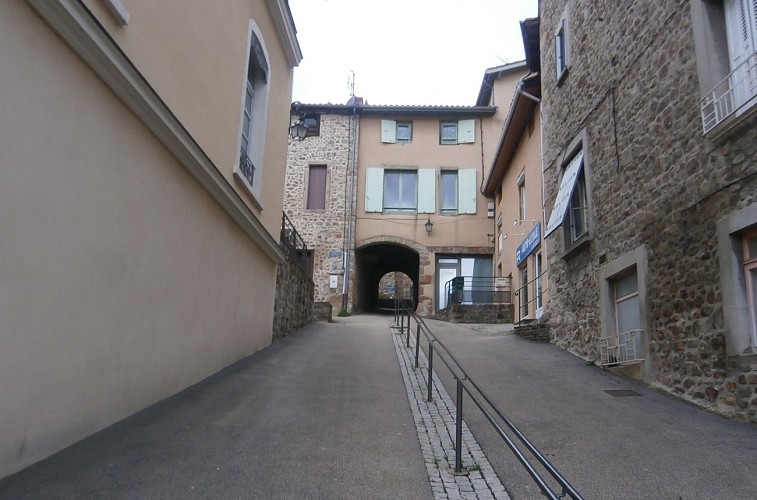 Heritage tour in St Symphorien sur Coise