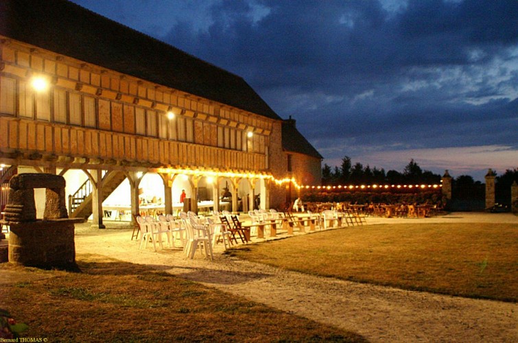 Loi-Mellac-Manoir-de-Kernault-CouleurAutomne©B.Thomas