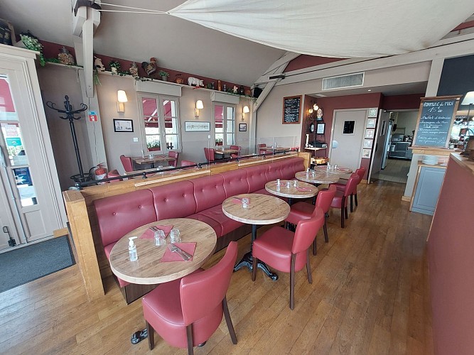 Restaurant Rouge Bistro