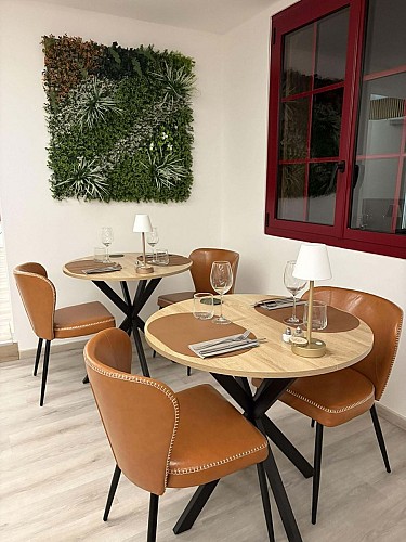 Restaurant-Guinguette-de-l-Isle-salle-c-vallee-isle-perigord