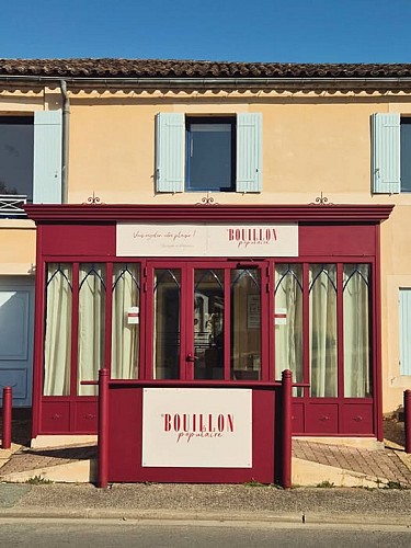 Restaurant-bouillon-populaire-facade-vallee-isle-perigord