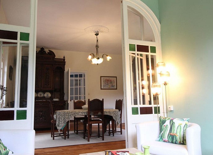 photo1