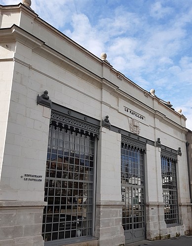 Le Pavillon - Restaurant à Tours