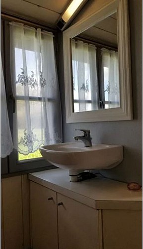 Gîte studio Les Grippeaux lavabo