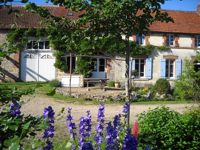 La Grange in Summer (horizontal)