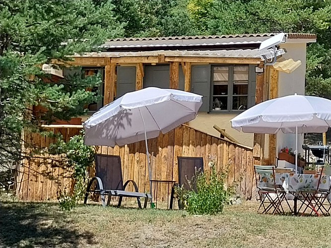 Petit studio dans la prairie