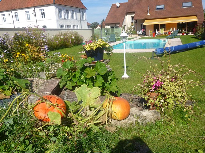 CHAMBRE D'HÔTES À VAIVRE ET MONTOILLE_1