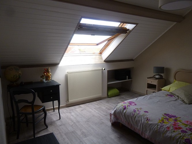 CHAMBRE D'HÔTES À VAIVRE ET MONTOILLE_8