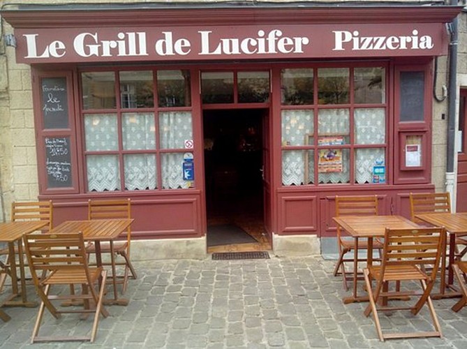 Restaurant "Le Grill de Lucifer"