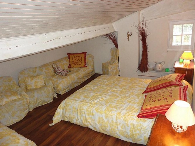 Gite-de-Brian-Chambre1-800x600-Pierrot-Cezac-Credit-GDFGironde