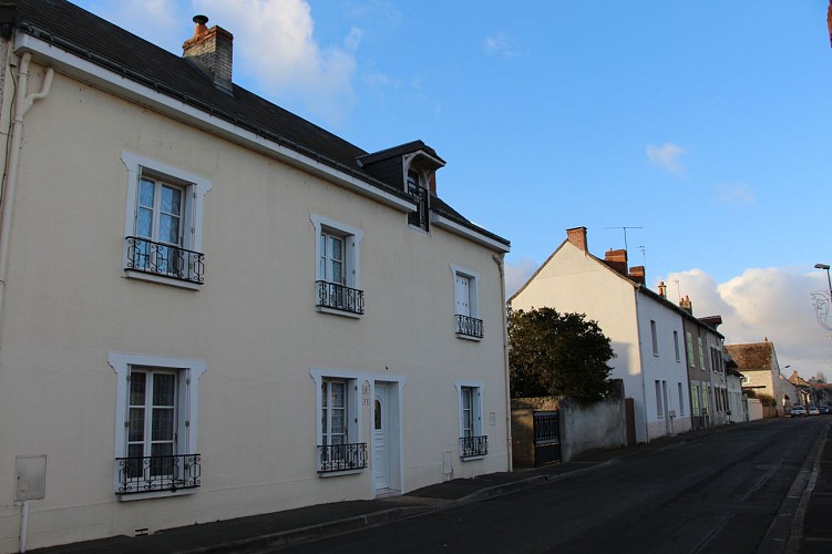 Vue maison côté rue