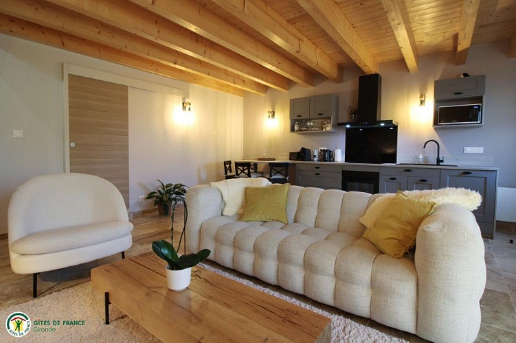 photo1