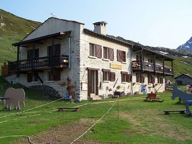 Restaurant of the refuge Le Petit Mont Cenis