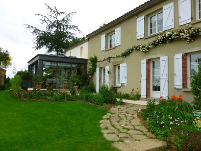 CHAMBRE D'HOTES BONNEAU JEANINE - CHAMBRE CECILE