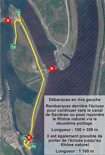 Portage et franchissement de l'écluse de Savières