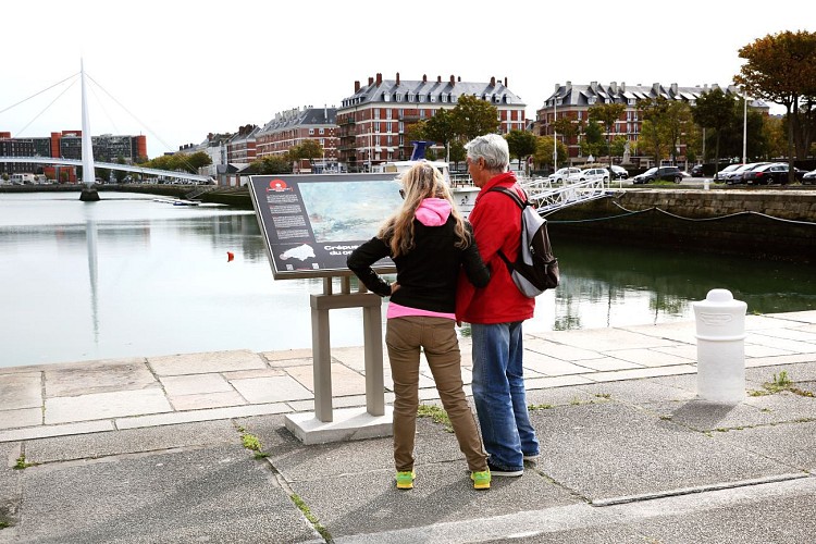 Table de lecture impressionniste n°5 - Crépuscule sur le bassin du commerce