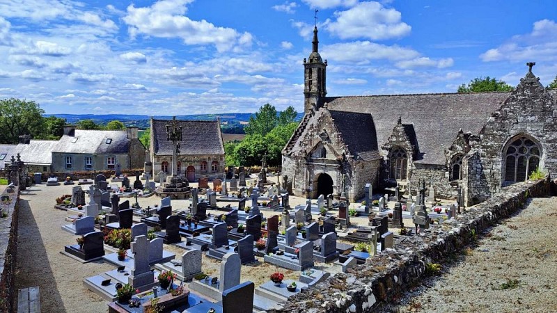 Église Saint-Edern  - Vue sur Braspart | Lannedern