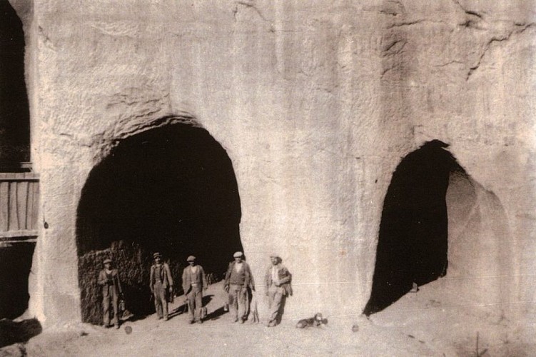 Entrée des mines de Bruoux