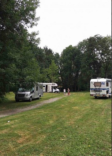 Aire camping-car de Cours la Ville