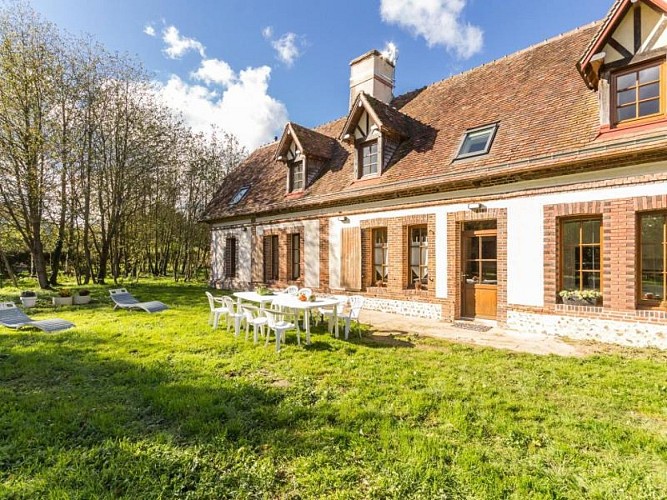 Cow cottage