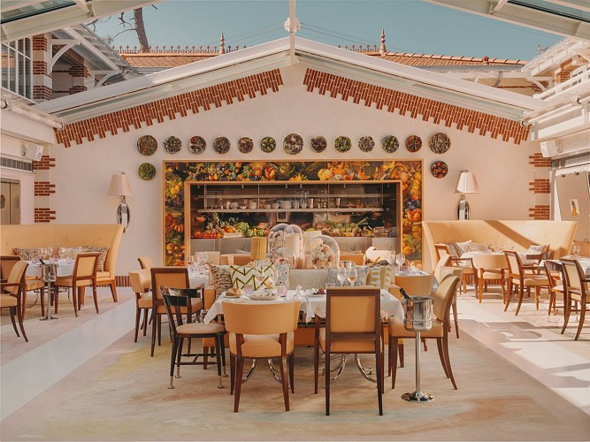 Villa_Colette_Cap_Ferret_Starck_Julius_Hirtzberger_restaurant - lunch_B0075659 (5)