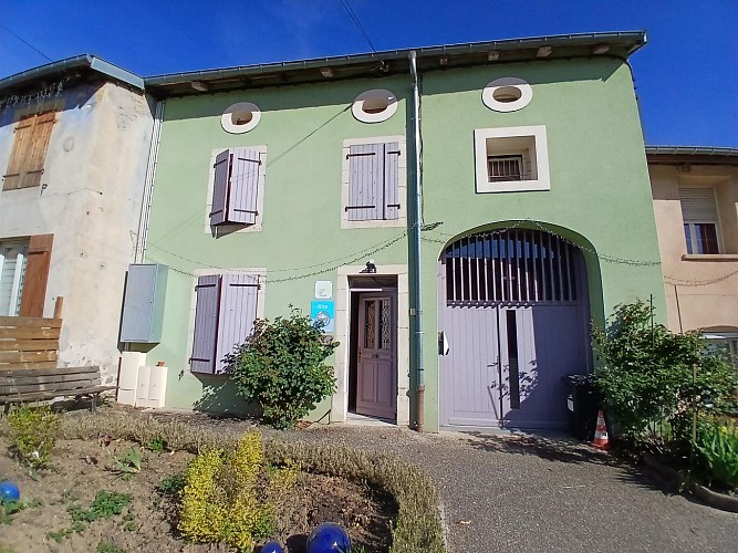 GÄSTEZIMMER LA MAISON MACAE