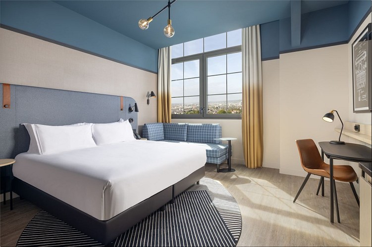 Hyatt-Bedroom