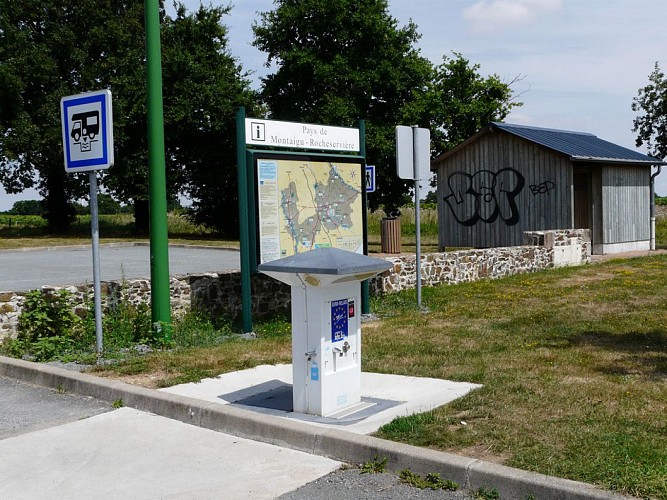 AIRE DE CAMPING CAR DES VIGNES