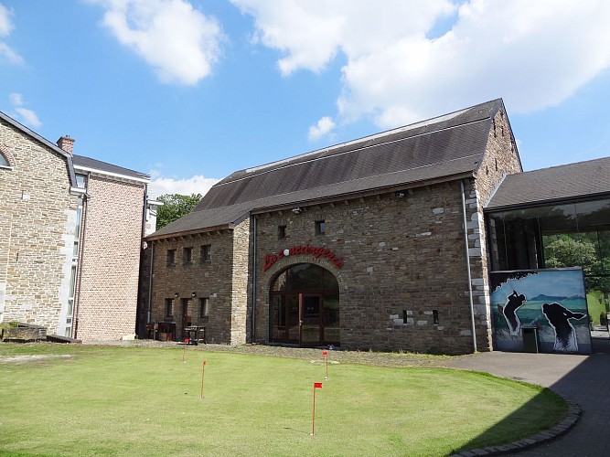 Golf de Bernalmont et vestiges du charbonnage