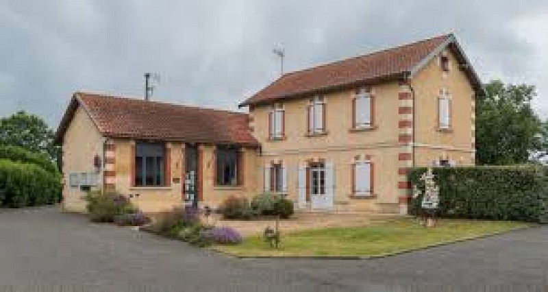 Village de Ponsampère
