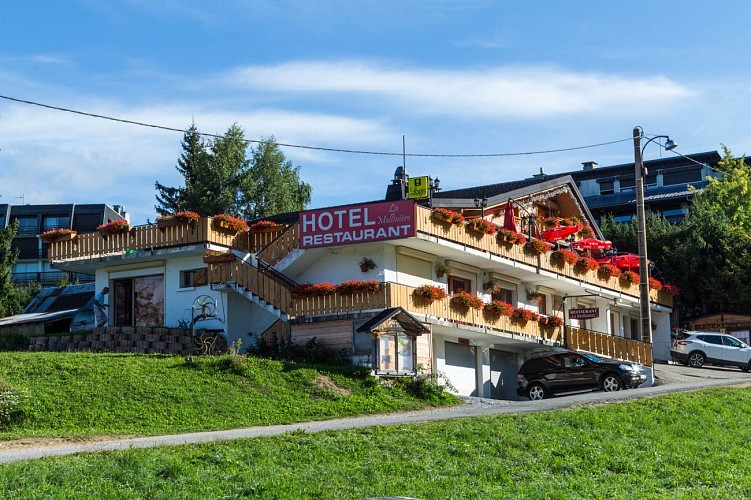 [CLOSED] La Mollinière