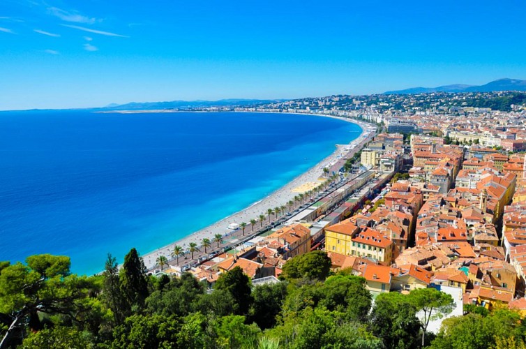 Double-Decker Bus Tour of Nice – 1 or 2-day pass