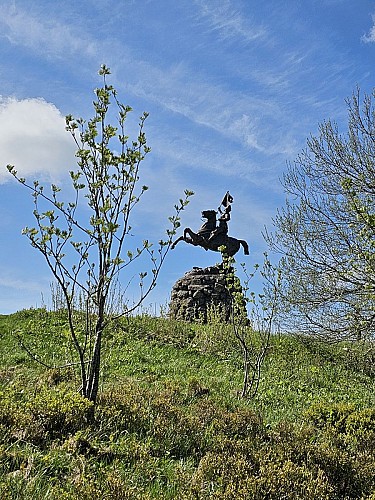 Statue de Jeanne D'arc à cheval