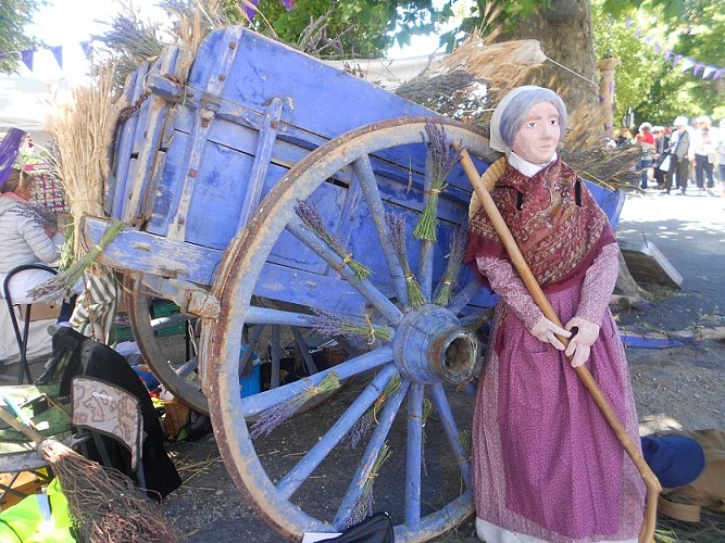 Fête de la lavande à Ferrassières