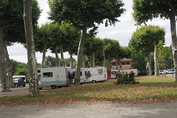 Aire-camping-car-Venerque-3
