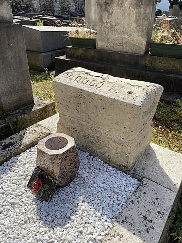 Tombe de Fleuride-Albertine Vidocq au cimetière Nord de Saint-Mandé
