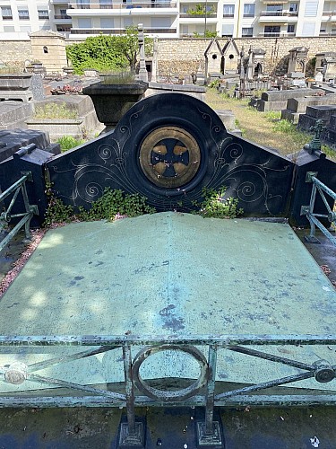 Tombe de Frédéric-Eugène Piat au cimetière Nord de Saint-Mandé