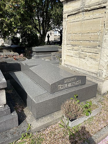 Tombe d'Émile Pathé au cimetière Nord de Saint-Mandé