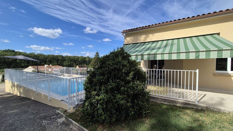 Maison de Verdure climatisée et piscine chauffée