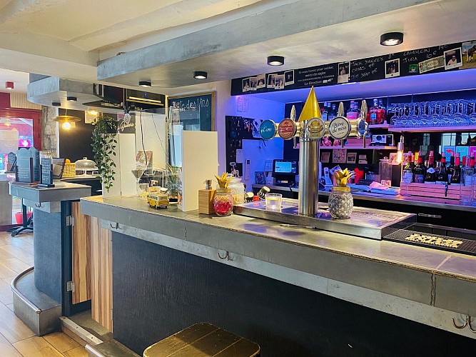 La Marine Biarritz  comptoir