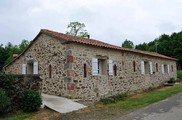 MEUBLE "LA BOURSIÈRE"