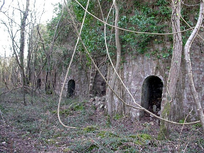 Les Mines de Larla - usine de grillage Pikasari