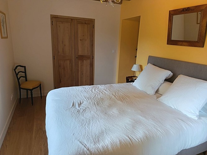 Logis chambre colonne 3 2